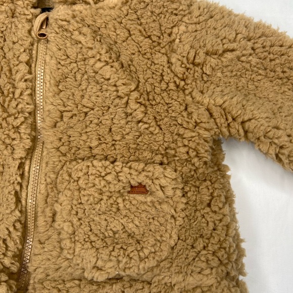 3 - 6 month 7 For All Mankind fuzzy tan jacket w/ ears on hood unisex 3 - 6 mo - Picture 2 of 8